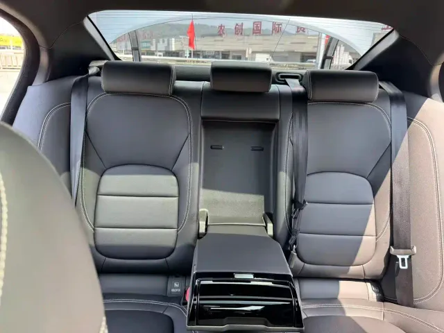 Jaguar XEL — Фото автомобиля 26
