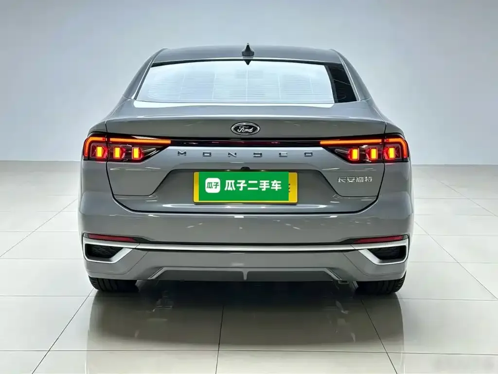Ford Mondeo 2025 1.5T EcoBoost Elegance — Фото автомобиля 5