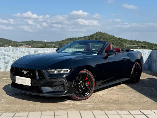 Фотография автомобиля — Ford Mustang