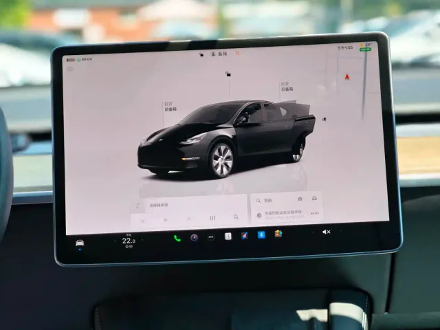 Tesla Model Y — Фото автомобиля 8