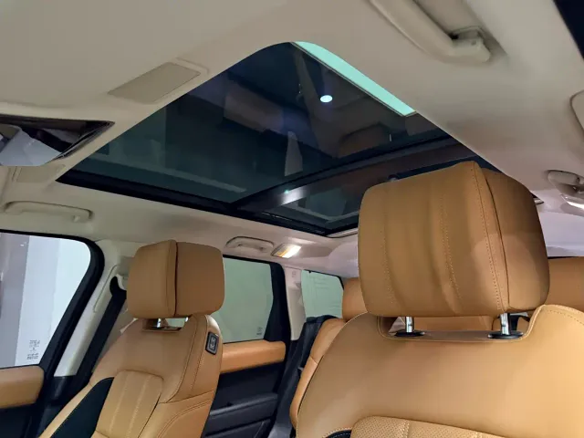 Land Rover Range Rover Sport — Фото автомобиля 12