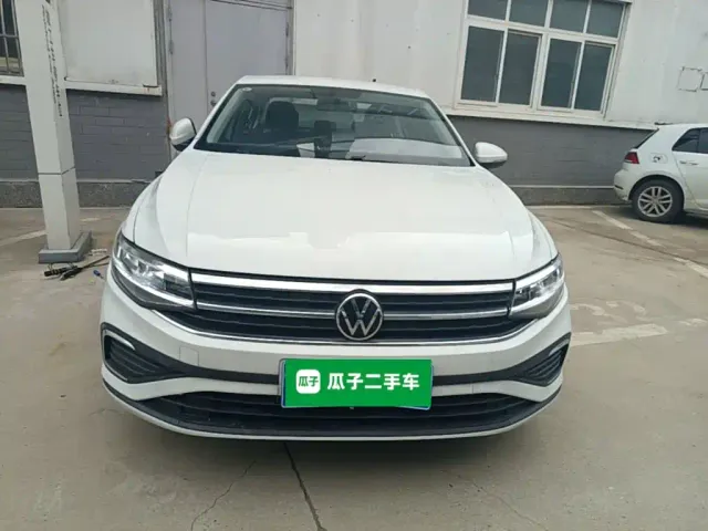Volkswagen Bora — Фото автомобиля 2