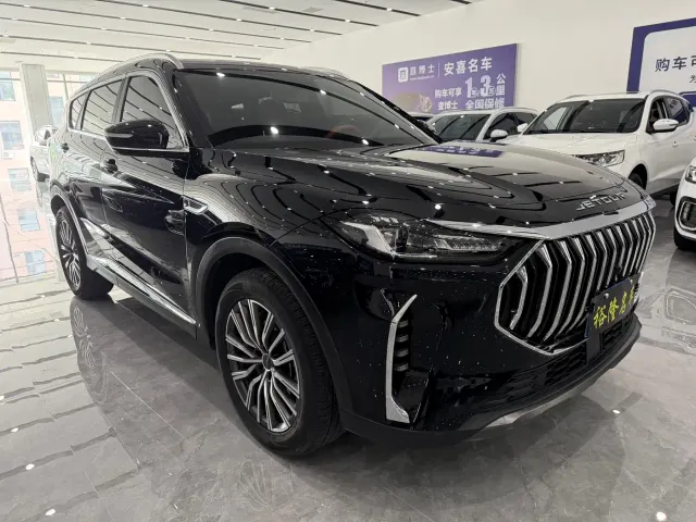 Jetour X70 Plus — Фото автомобиля 3