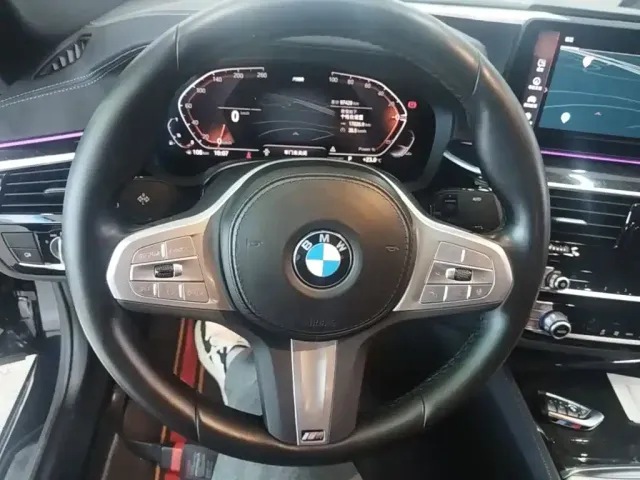 BMW 5 Series — Фото автомобиля 6