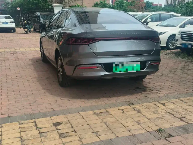 BYD Qin PLUS — Фото автомобиля 8