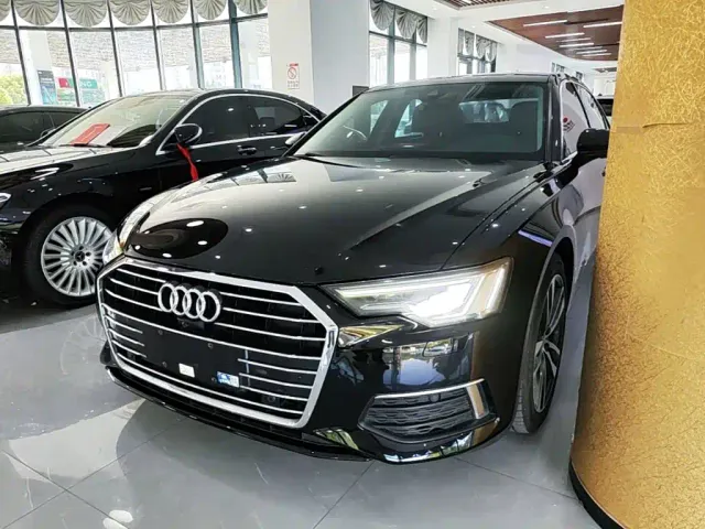Фотография автомобиля — Audi A6L
