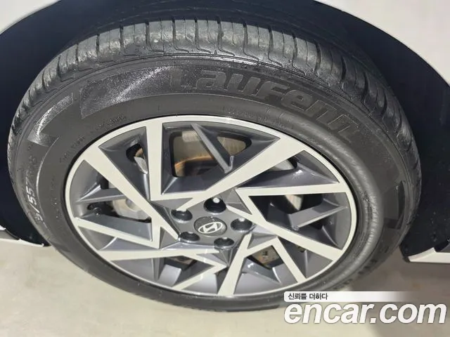 Hyundai Grandeur GN7 — Фото автомобиля 18