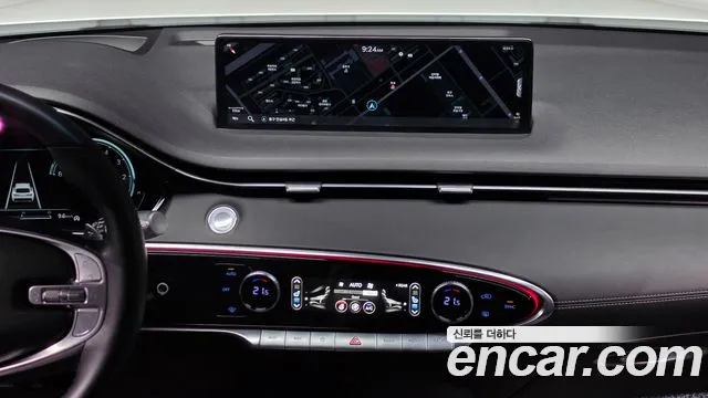 Genesis GV70 — Фото автомобиля 14
