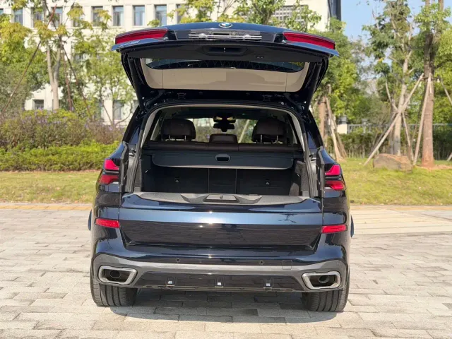 BMW X5 — Фото автомобиля 8