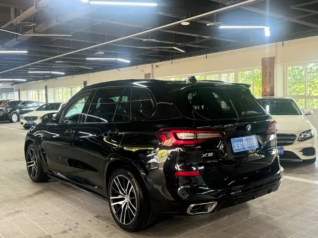 BMW X5 — Фото автомобиля 5