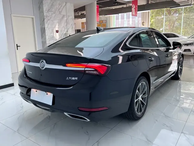 Buick LaCrosse — Фото автомобиля 7