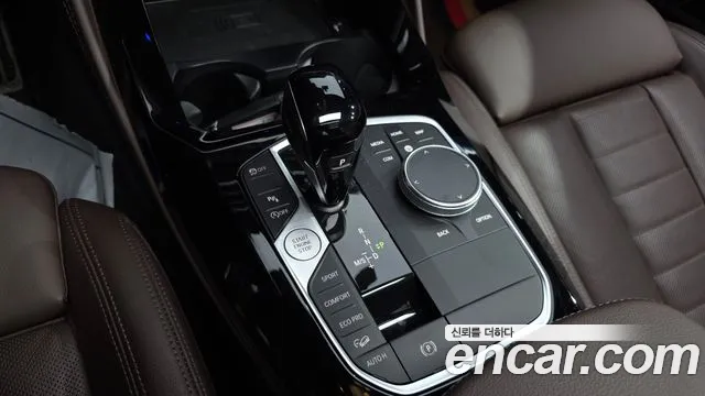 BMW X4 xDrive20i M Sport Pro — Фото автомобиля 3