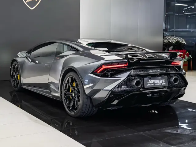 Lamborghini Huracan — Фото автомобиля 13