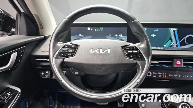 Kia EV6 — Фото автомобиля 13