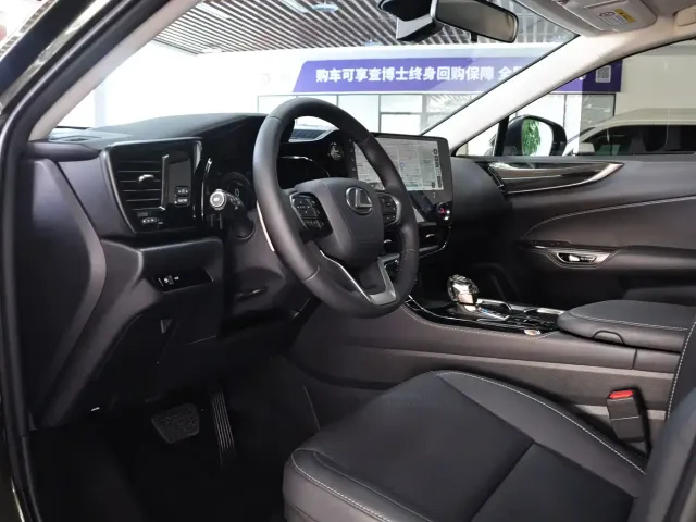 Lexus NX — Фото автомобиля 6