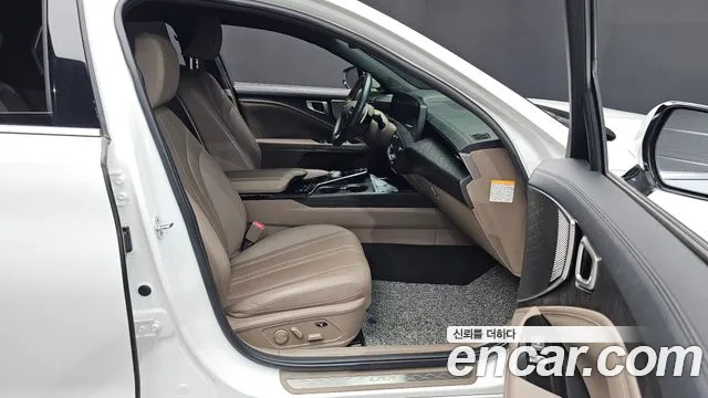 Kia K8 K8 Hybrid — Фото автомобиля 16