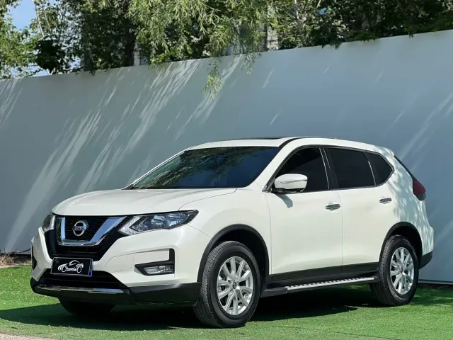 Фотография автомобиля — Nissan X-Trail