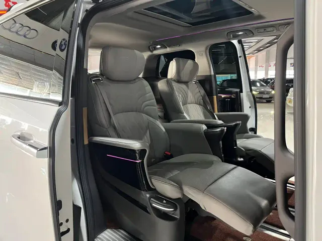 GAC Trumpchi M8 — Фото автомобиля 16