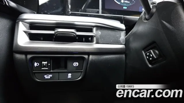 Hyundai Grandeur Grandeur (GN7) 3.5 Бензин 2WD — Фото автомобиля 24