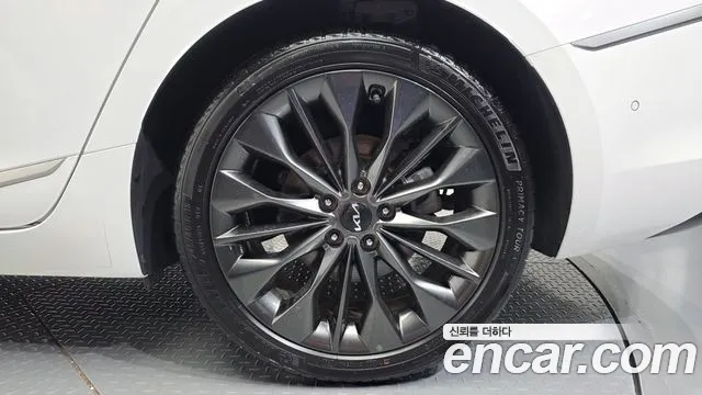 Kia K8 2.5 Бензин 2WD — Фото автомобиля 20