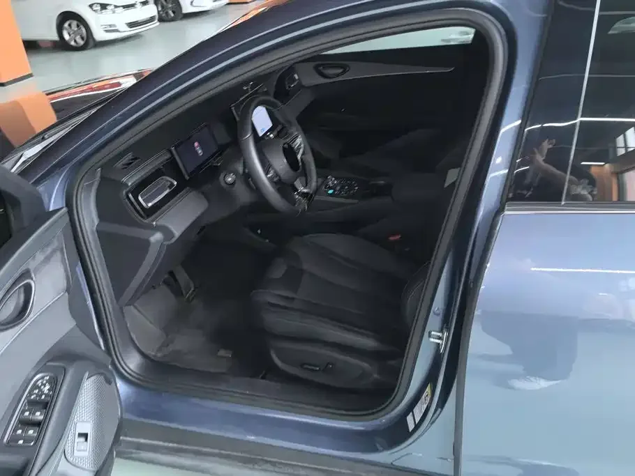 BYD Seal 06 New Energy 2025 DM-i Smart Drive Edition 120KM Luxury — Фото автомобиля 9