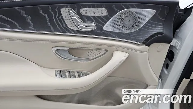 Mercedes-Benz AMG GT 4 двери 43 4MATIC+ — Фото автомобиля 15