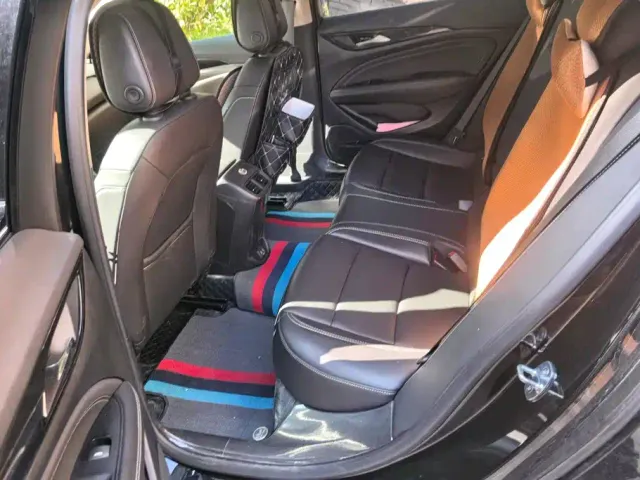 Buick Regal — Фото автомобиля 11