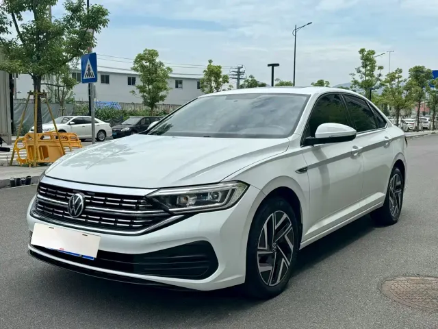 Фотография автомобиля — Volkswagen Sagitar