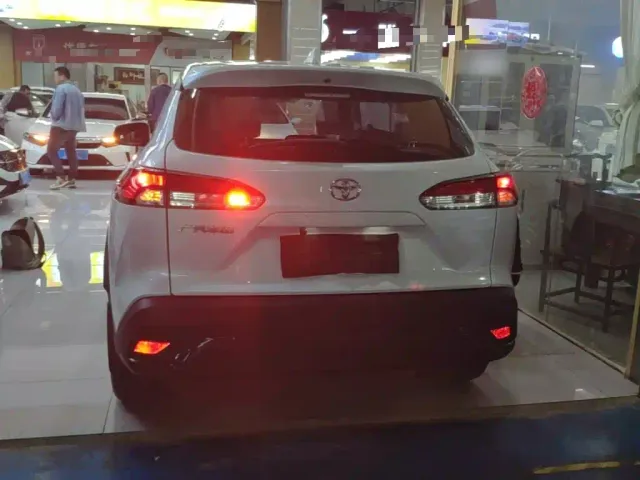 Toyota Frontlander — Фото автомобиля 5