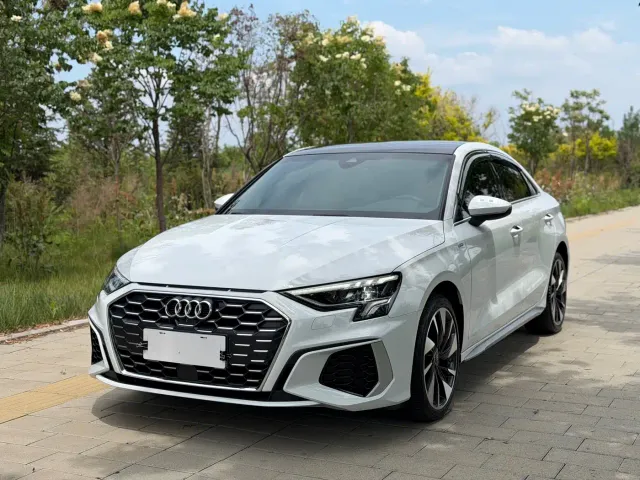Фотография автомобиля — Audi A3