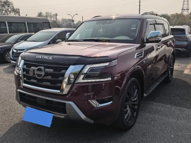 Фотография автомобиля — Nissan Patrol