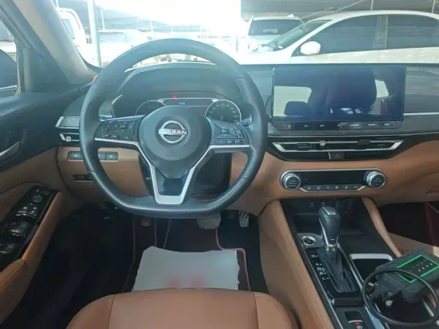 Nissan Teana — Фото автомобиля 10