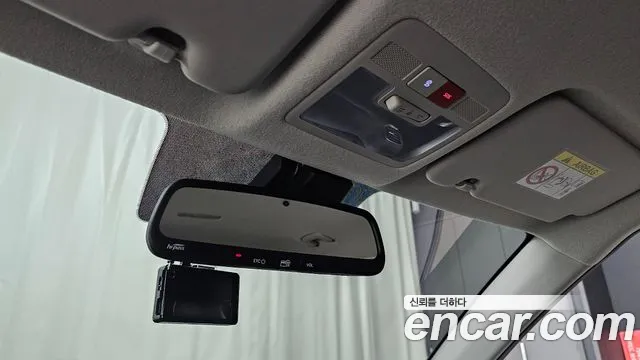 Hyundai Venue — Фото автомобиля 25