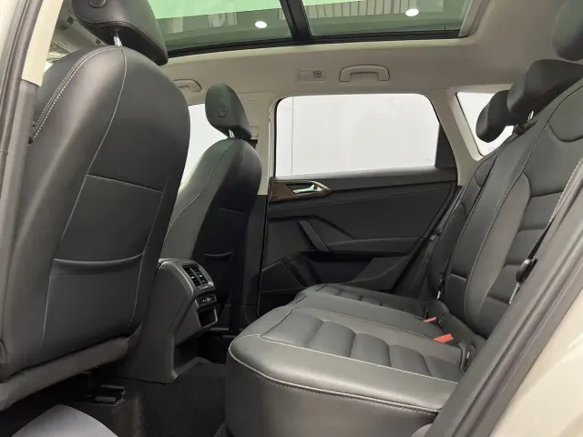 Volkswagen Tharu — Фото автомобиля 8