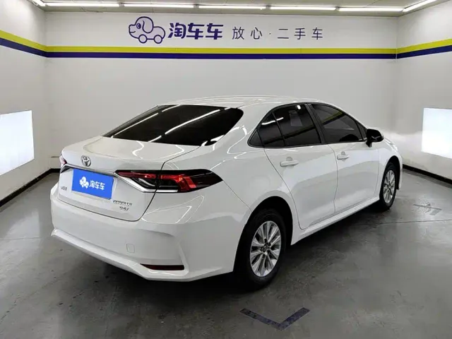 Toyota Corolla — Фото автомобиля 3