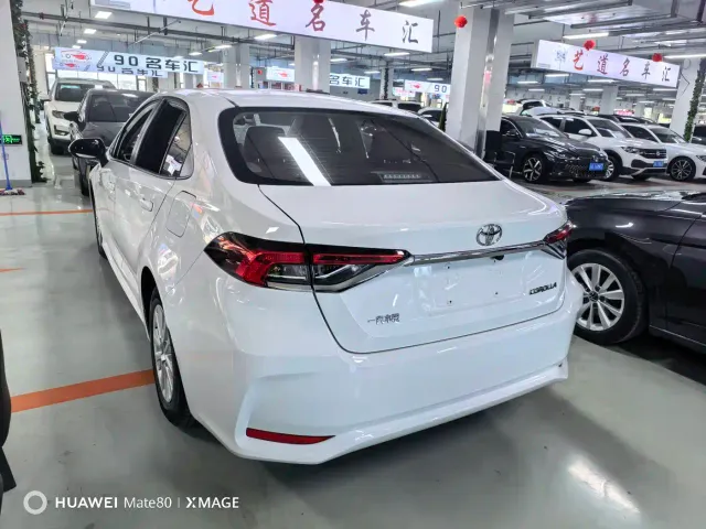 Toyota Corolla — Фото автомобиля 6