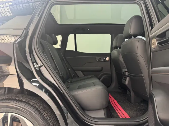Toyota BoZhi 3X — Фото автомобиля 13