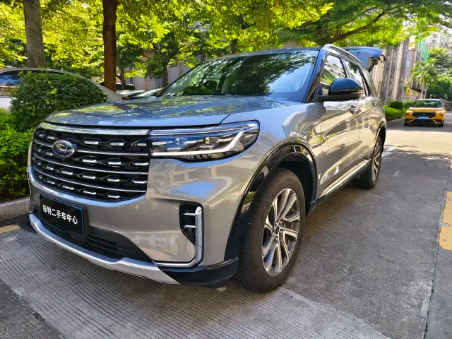 Фотография автомобиля — Ford Explorer