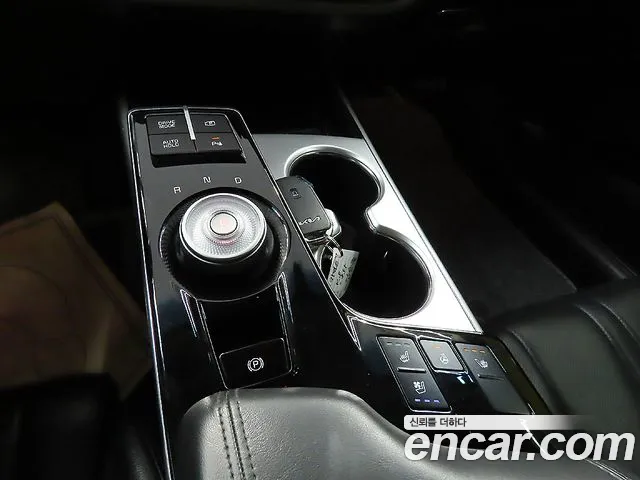Kia K8 — Фото автомобиля 9