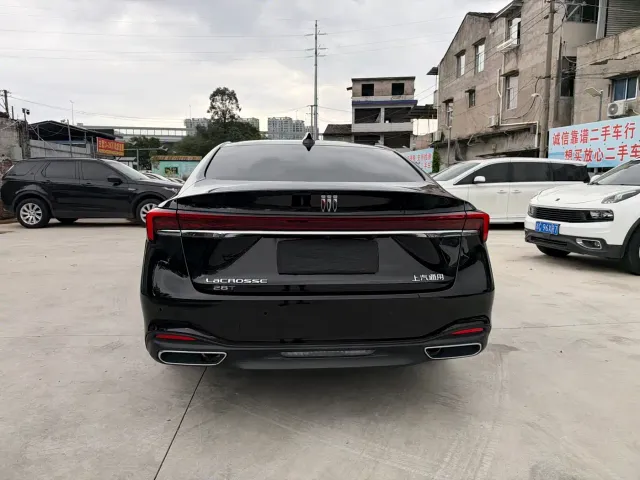 Buick LaCrosse — Фото автомобиля 4