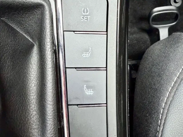 Volkswagen Passat — Фото автомобиля 23