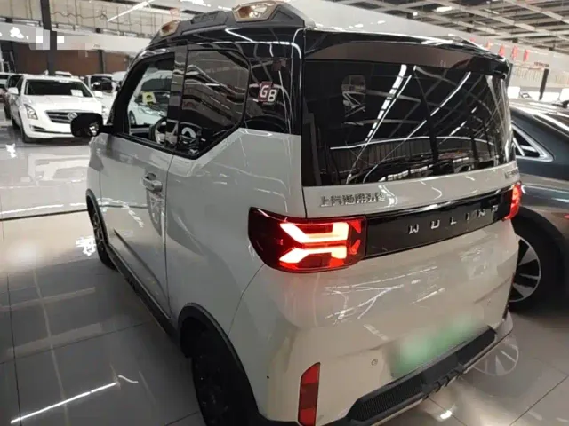 Wuling Hongguang Mini EV — Фото автомобиля 4