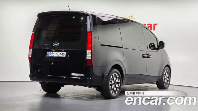 Hyundai Staria — Фото автомобиля 2