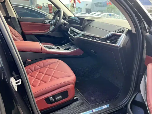 BMW X5 — Фото автомобиля 4