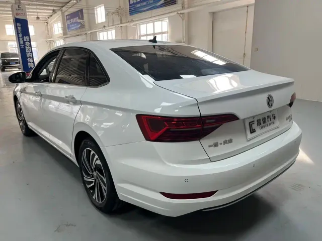Volkswagen Sagitar — Фото автомобиля 6