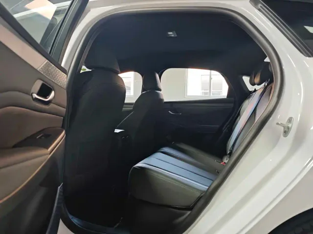 BYD Qin PLUS — Фото автомобиля 11