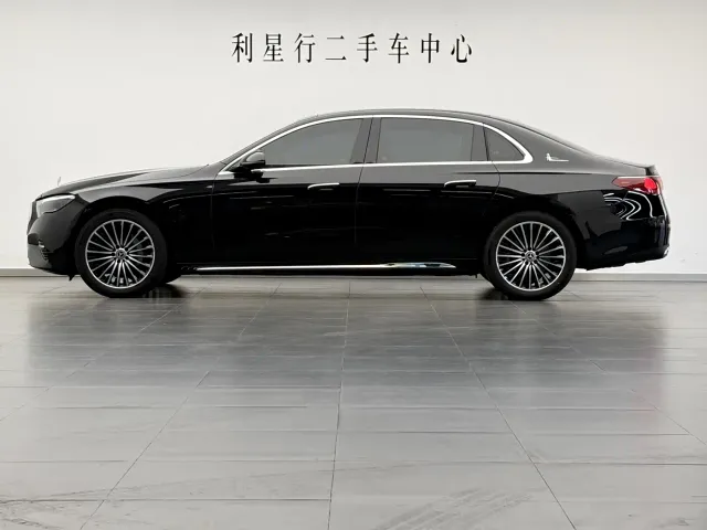 Mercedes-Benz E-Class — Фото автомобиля 8