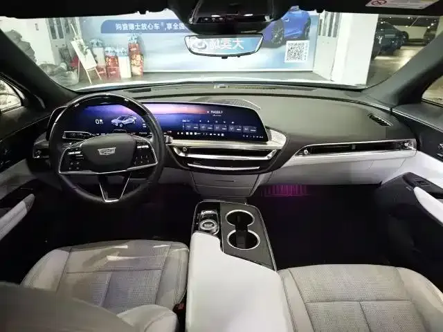 Cadillac Lyriq — Фото автомобиля 6