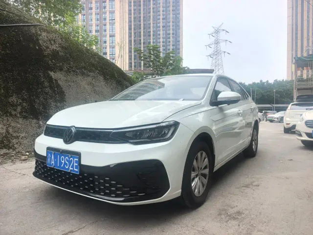 Фотография автомобиля — Volkswagen Lavida