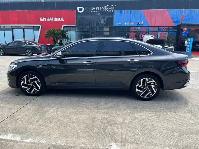 Volkswagen Sagitar — Фото автомобиля 14